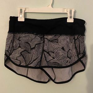 Lululemon size 2 speed up shorts